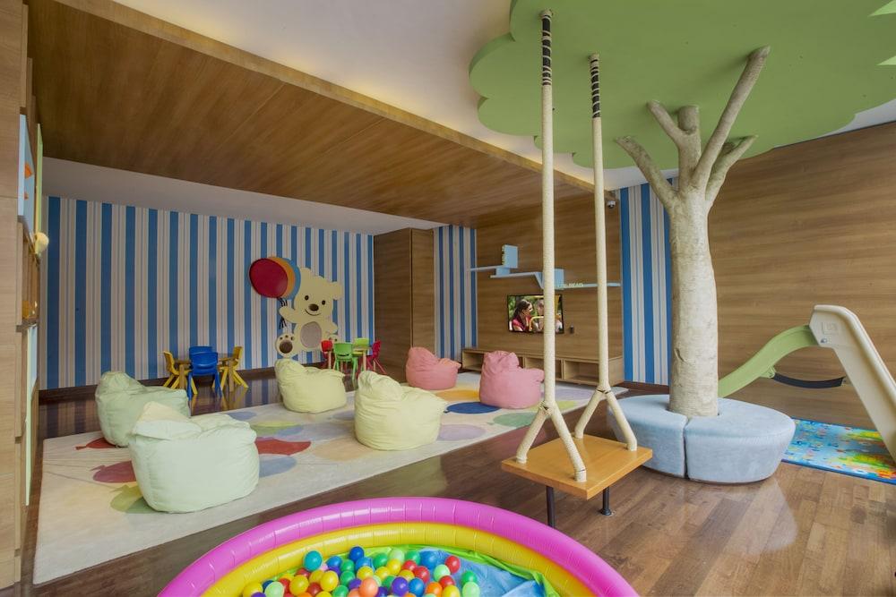 Ascott Waterplace Σουραμπάγια Εξωτερικό φωτογραφία